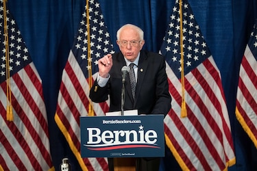 Sanders sigue la carrera presidencial pese al éxito de Biden