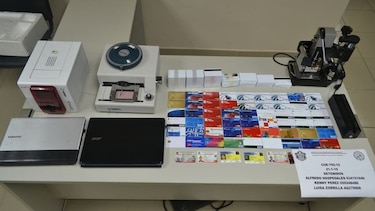 Policía desarticula red de clonadores de tarjetas y falsificadores de documentos