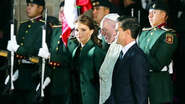 El papa Francisco reprende a líderes políticos y religiosos