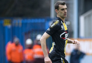 Muere jugador del Lokeren que sufrió crisis cardíaca en un partido