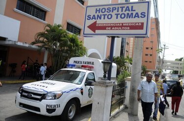 Médico pide que Noriega termine de pagar sus condenas en casa