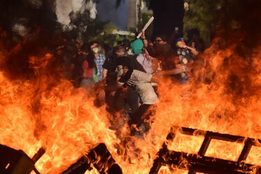 Incertidumbre en Chile tras 45 días de una crisis social sin tregua