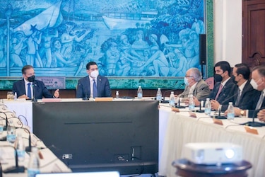 Cortizo recibe las 43 propuestas consensuadas de la Comisión para la Reactivación Económica del país