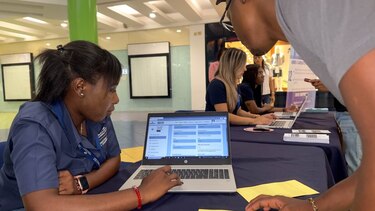 Desde radio operador hasta ayudante general, las vacantes que hay en el portal de Empleos Panamá