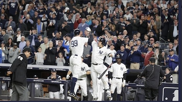 Con tres jonrones, Yankees eliminan a Mellizos y van contra Indios