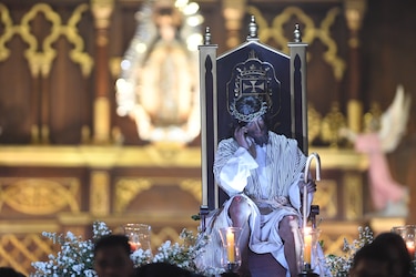 Oración y tradición: así fue el recorrido del Cristo Pobre en el Casco Antiguo
