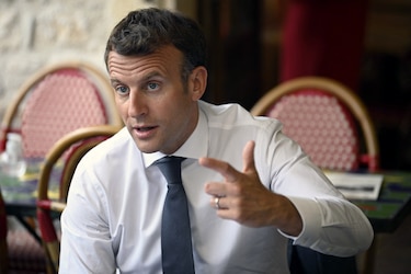 Macron pide a Irán aprovechar la “oportunidad” para salvar el acuerdo de Viena