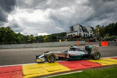 Fórmula Uno: Rosberg y Hamilton lideran los entrenamientos en Bélgica