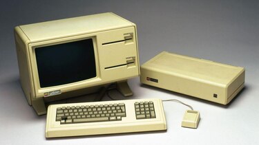 Apple cumple 50 años: 3 productos del gigante tecnológico que cambiaron nuestras vidas (y 3 que fracasaron)