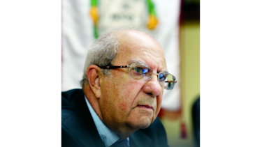 Exigen separación del rector de la UP