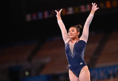 Sunisa Lee sucede a Simone Biles y perpetúa el dominio de Estados Unidos
