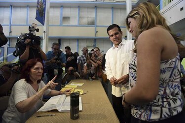 Gobernador de Puerto Rico defenderá resultado de plebiscito en foros internacionales
