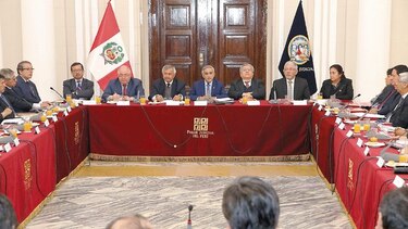 Presidente de la Corte peruana cae por escándalo