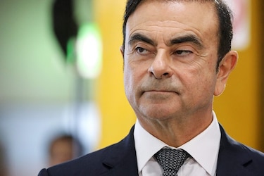 Expresidente de Renault y Nissan Carlos Ghosn huye de Japón a Líbano