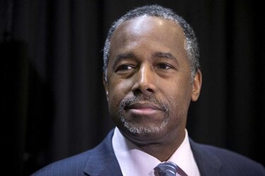 Trump se propone designar a Ben Carson como secretario de vivienda