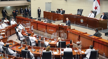 Acuerdo nacional y recorte de salarios, medidas contra la crisis por la Covid-19