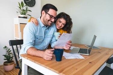 Finanzas en pareja: el reto de saber administrar el dinero en el hogar