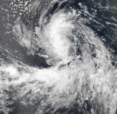 La tormenta tropical Gastón gana fuerza en el Atlántico