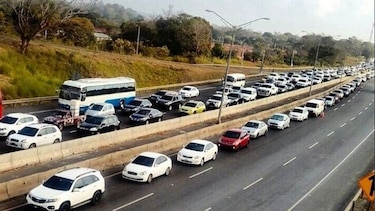 Al menos 85 mil vehículos han viajado con rumbo al interior del país