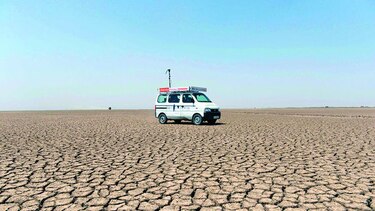 Internet llega a desierto indio