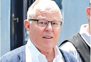 Expresidente  Kuczynski sale de hospital a seguir prisión en casa