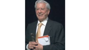 Vargas Llosa estará en Feria del Libro de Lima 2019