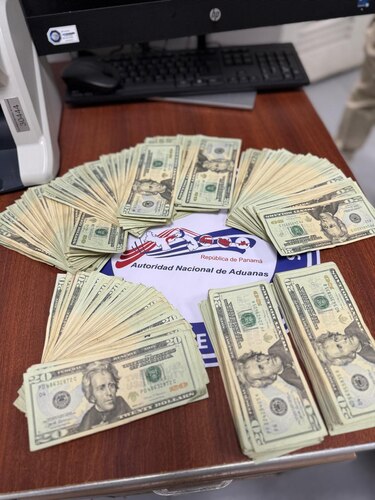 Pasajero declaró $5 mil, pero llevaba $12 mil: Aduanas retiene efectivo