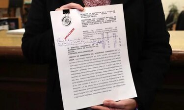 Pelea judicial en México por reducción de salarios de funcionarios