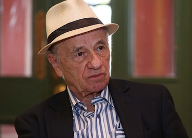 Pedro Friedeberg habla su arte sencillo y divertido