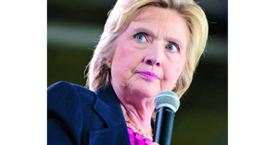 Congreso pide investigar a Clinton por caso de correos