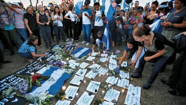 Nicaragüenses, a la calle ante estancamiento del diálogo
