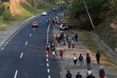 Primera caravana del año con miles de migrantes avanza en sur de México