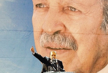 Presidente argelino Abdelaziz Buteflika renuncia tras 20 años en el poder