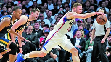 Clippers le igualan la serie a Utah