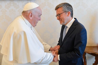 El Papa agradece a Lisboa y se disculpa por el ‘lío’ que causará la JMJ