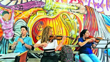 FORMANDO A LOS FUTUROS MAESTROS