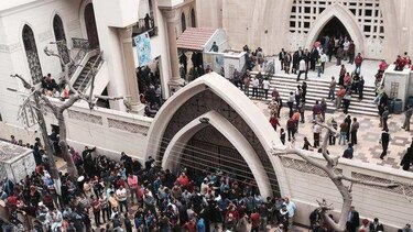 El Parlamento aprueba estado de emergencia decretado por el presidente de Egipto