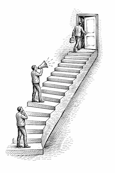 Panamá necesita subir la escalera, no quedarse en los primeros peldaños