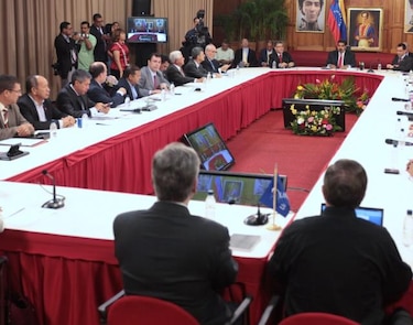 Gobierno y oposición en Venezuela celebran nueva reunión