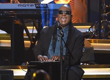 Stevie Wonder encabezará concierto en tributo a Prince