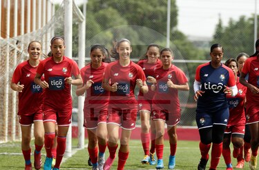 Selección Femenina juega amistoso ante Ecuador