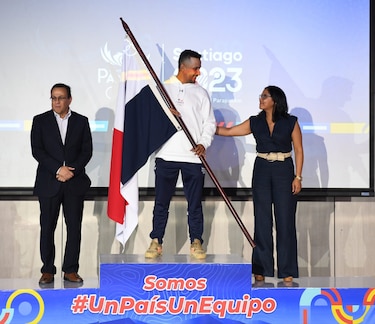 Davis Romero nunca se imaginó recibir la distinción de portar la bandera en los Juegos Panamericanos