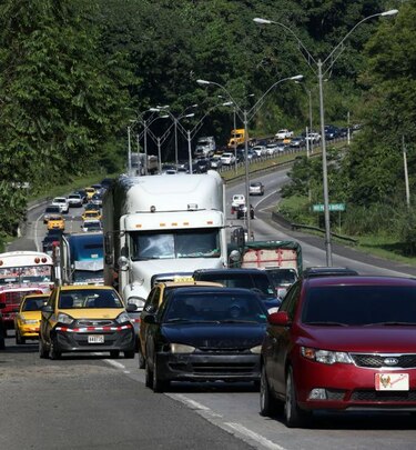 Varela promete ampliar carriles desde el puente de las Américas hasta Arraiján