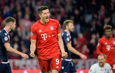 Robert Lewandowski consigue doblete con el Bayern