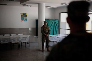 Chilenos en el exterior son los primeros en votar