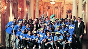 Los colonenses siguen sonriendo