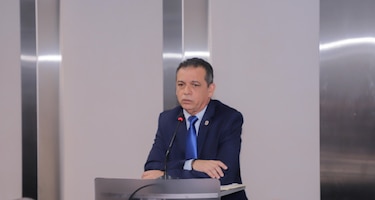 Otra renuncia en el agro: gerente del ISA se suma a las bajas en el gobierno