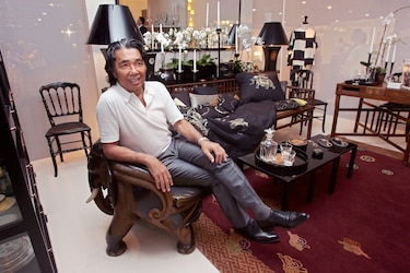 El diseñador de moda japonés Kenzo muere a causa de la Covid-19
