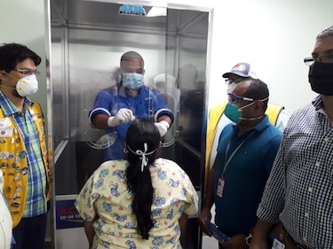 Donan cabina para realizar hisopados a policlínica chitreana
