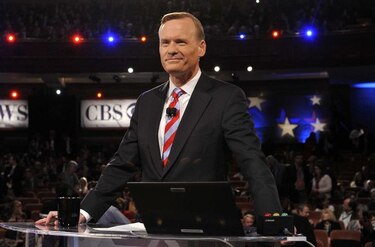 Reemplazan por otro hombre al presentador Charlie Rose, despedido por acoso sexual